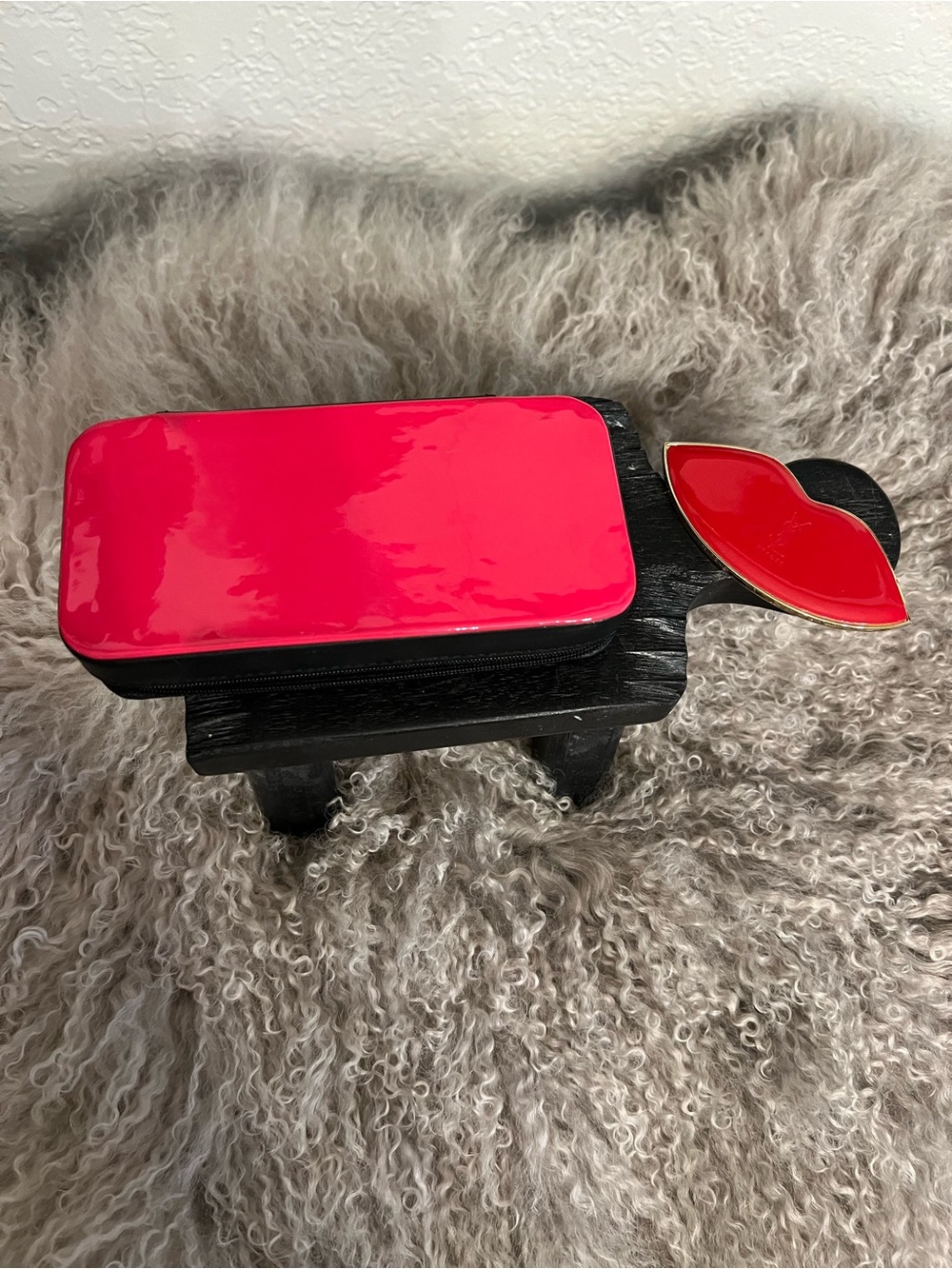 Yves Saint Laurent Hot Pink make up case with Lip mirror. Case is 6 by 3 inches